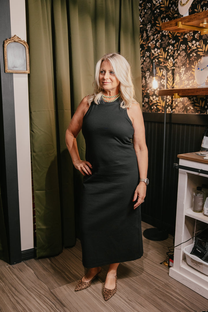 Sleek Sophistication Dress in Black
