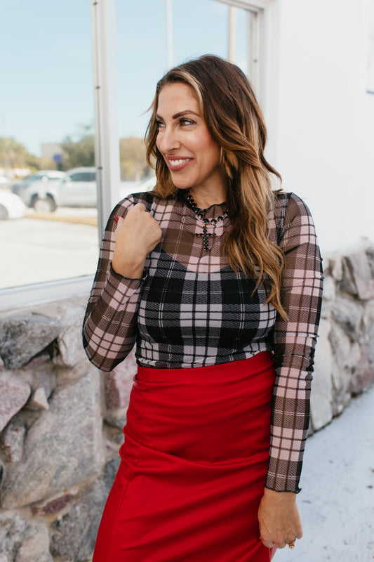 So Fetch Lux Layer Top In Black And White Plaid - Reg & Curvy