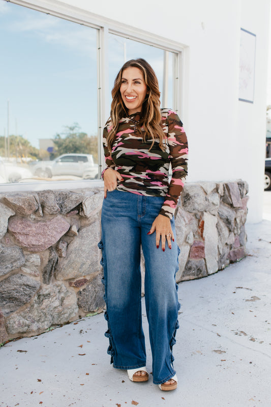 So Fetch Lux Layer Top In Camo - Reg & Curvy