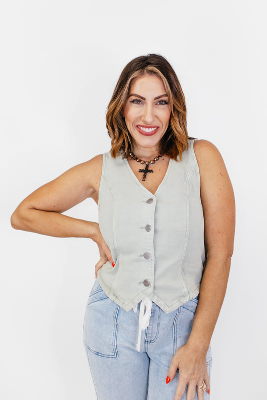 Button Down Vest in Pistachio - Reg/Curvy