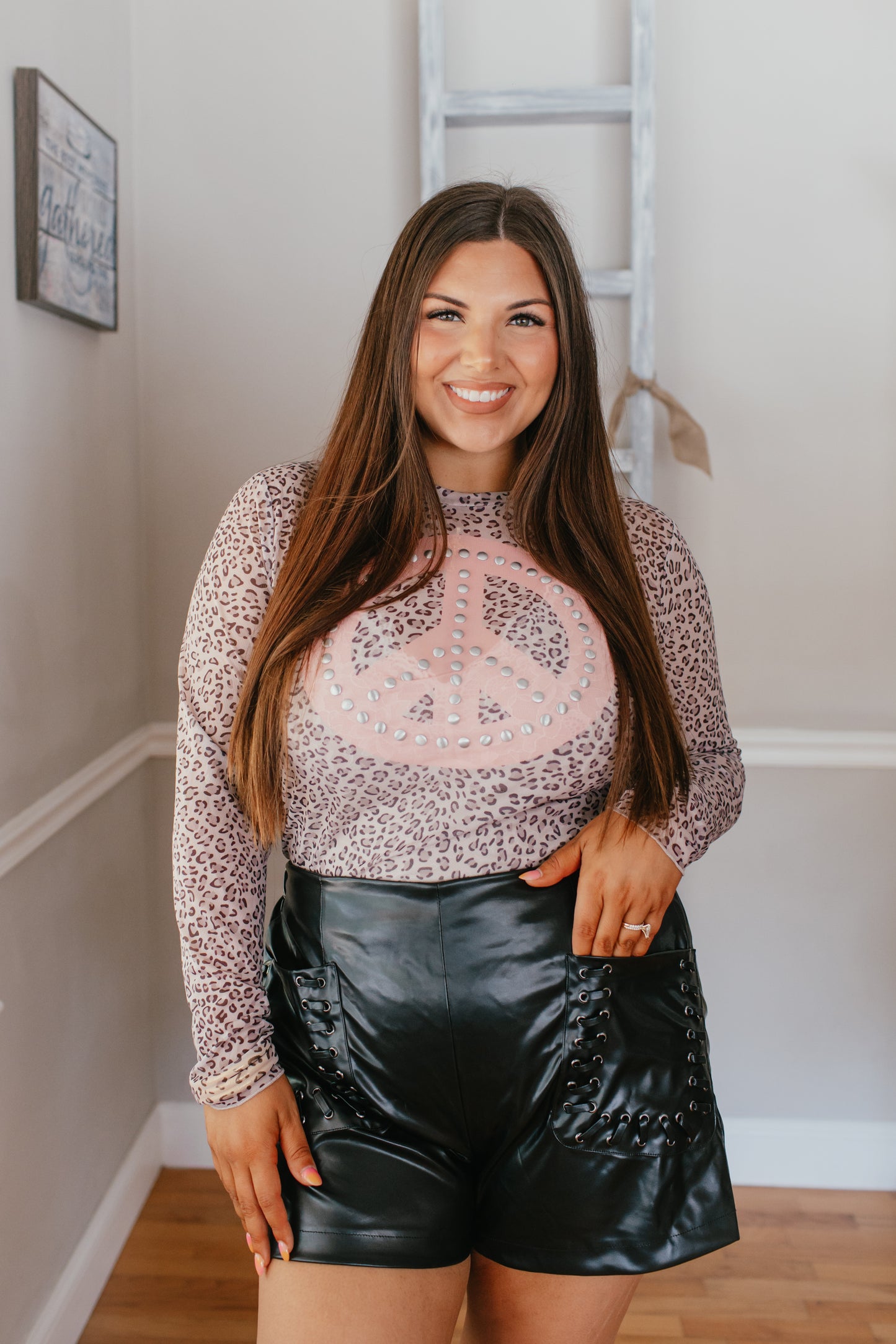 Wild Whisper Top - Reg & Curvy
