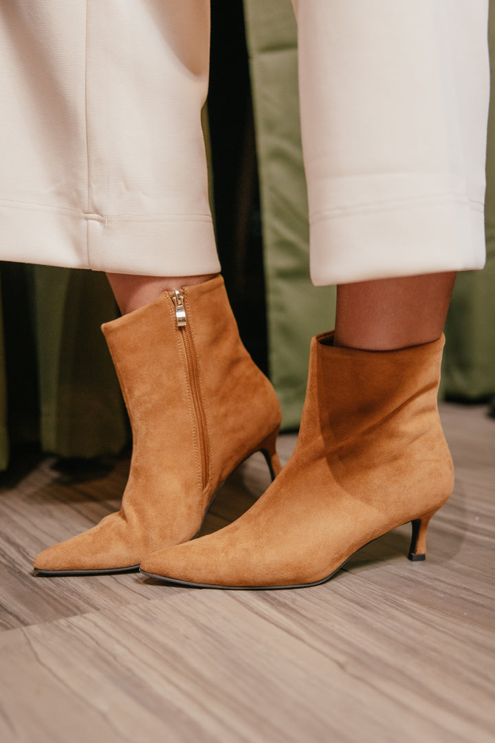 Corky's Camel Gold Digger Boots