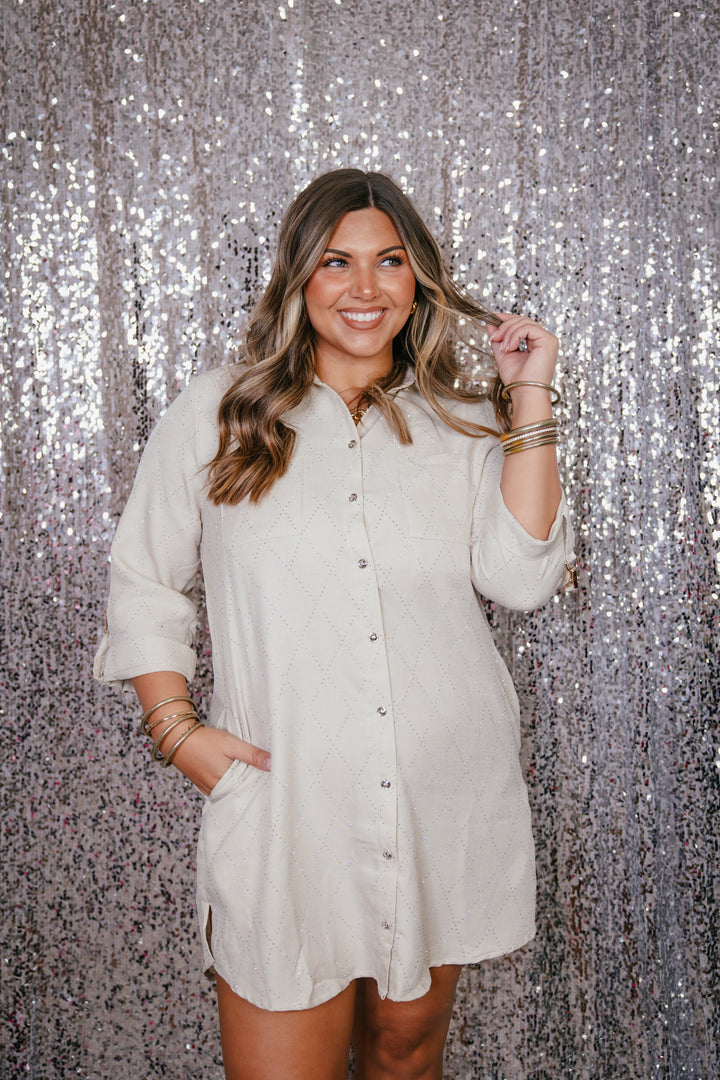 Guest List Dress In Natural - Reg & Curvy