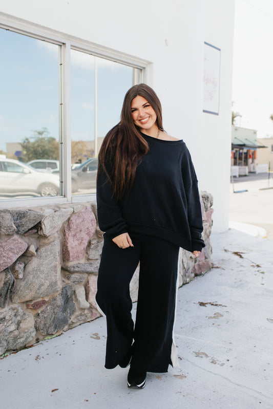 Airplane Mode On Crewneck In Black - Reg & Curvy