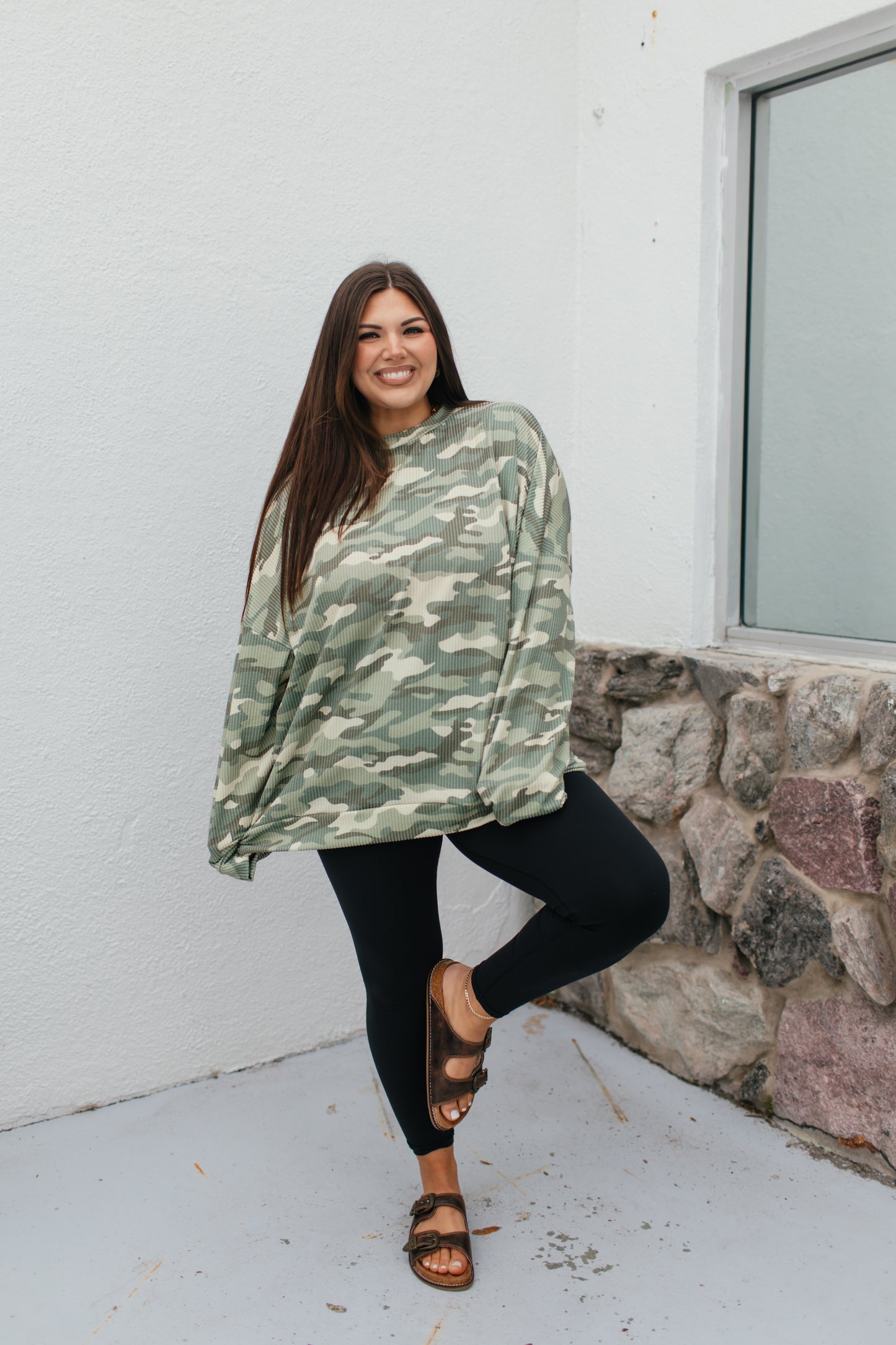 Sierra Pullover In Camo - Reg & Curvy