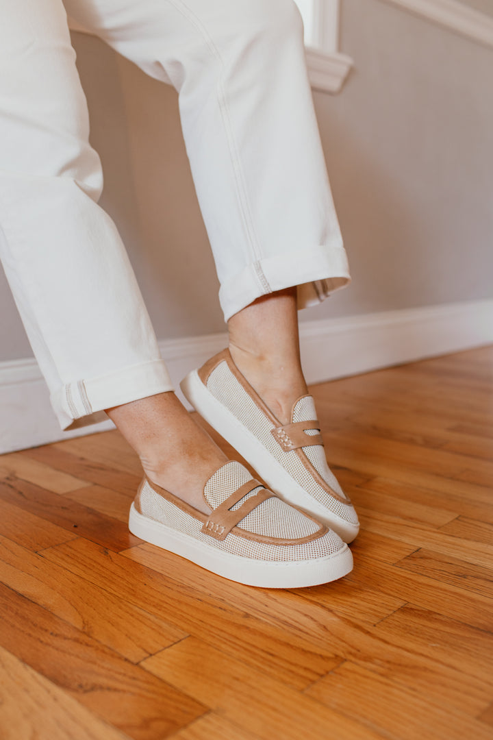 Corky's Caramel Combo Group Chat Shoes