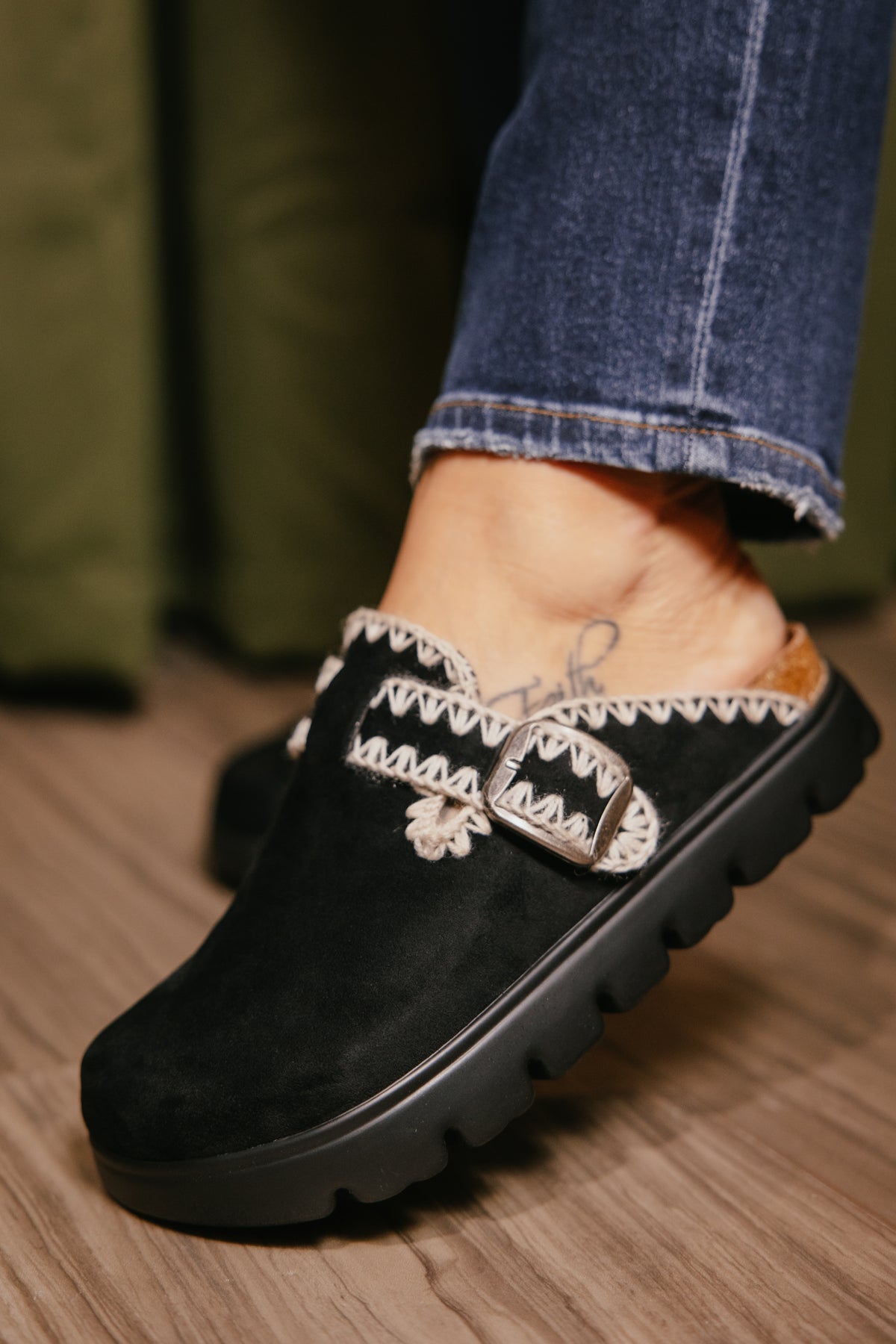 Very G Black Nevada Shoes