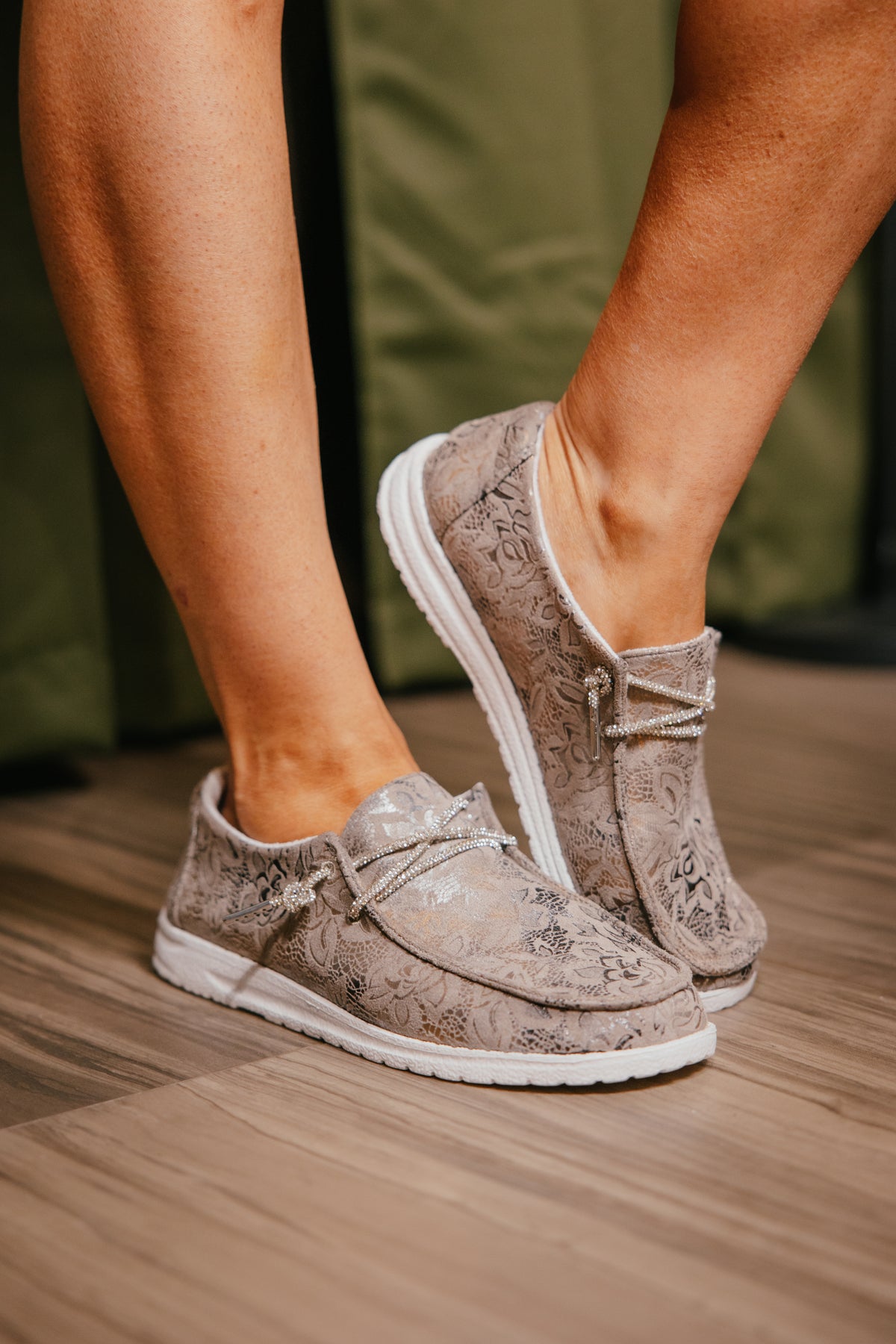 Very G Grey Holly Prints Sneakers