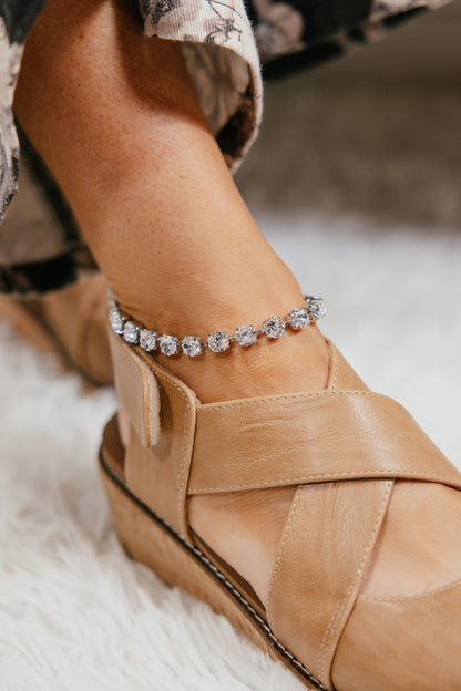 Sparkle Therapy Anklet in Silver Clear
