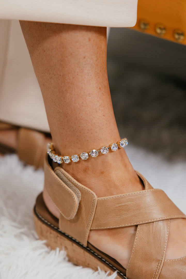 Sparkle Therapy Anklet in Gold Clear