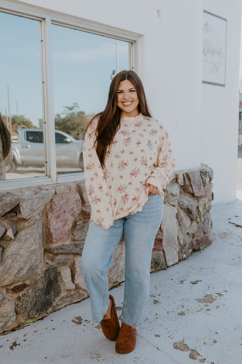 The Sierra Pullover in Butter Yellow Floral - Reg & Curvy
