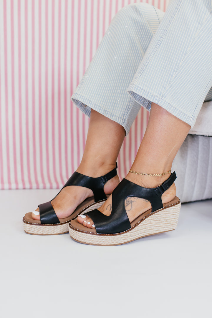 Corky's Black Steppin Out Wedges
