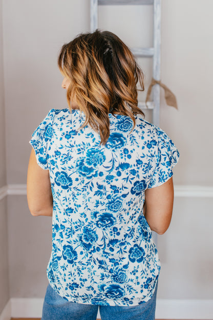 Fresh Picked Top In Floral - Reg & Curvy