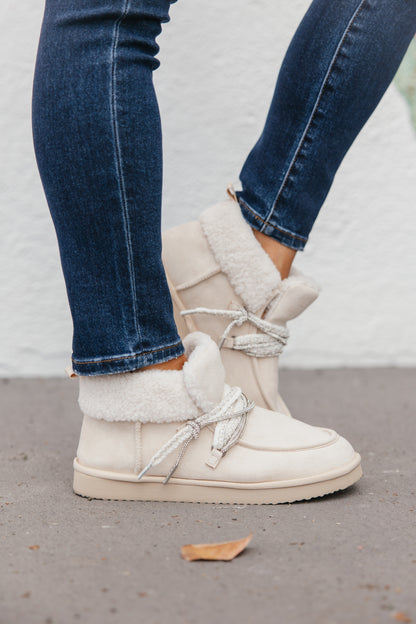 Very G Cream Cherilyn Bling Boots