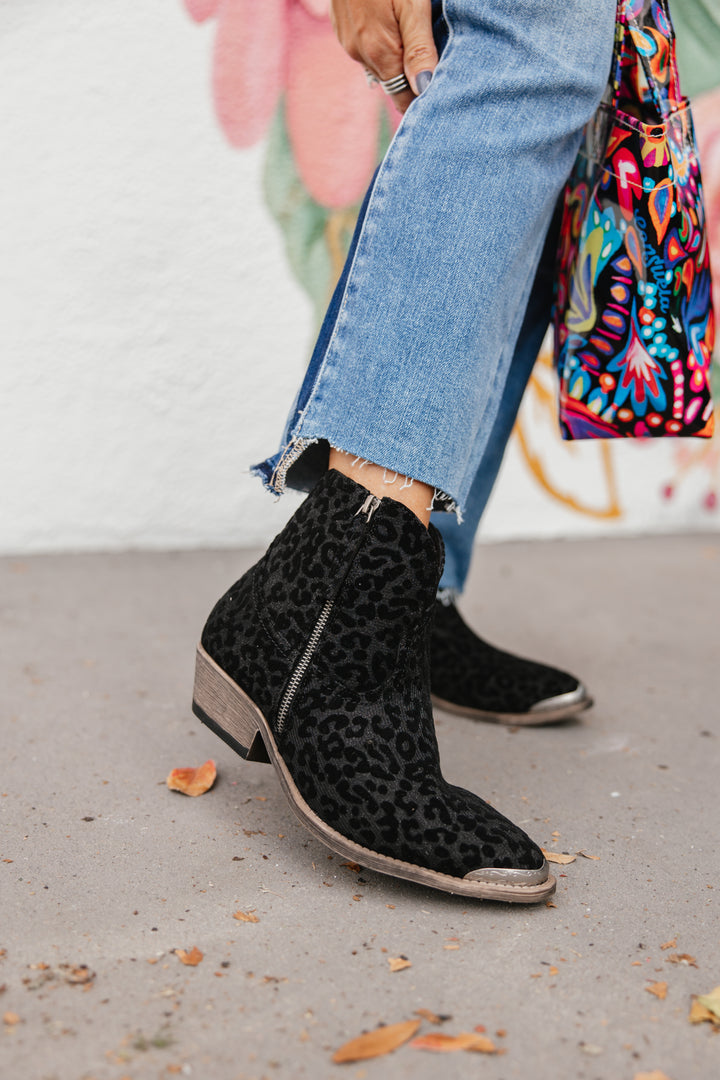 Very G Black Gina Boots