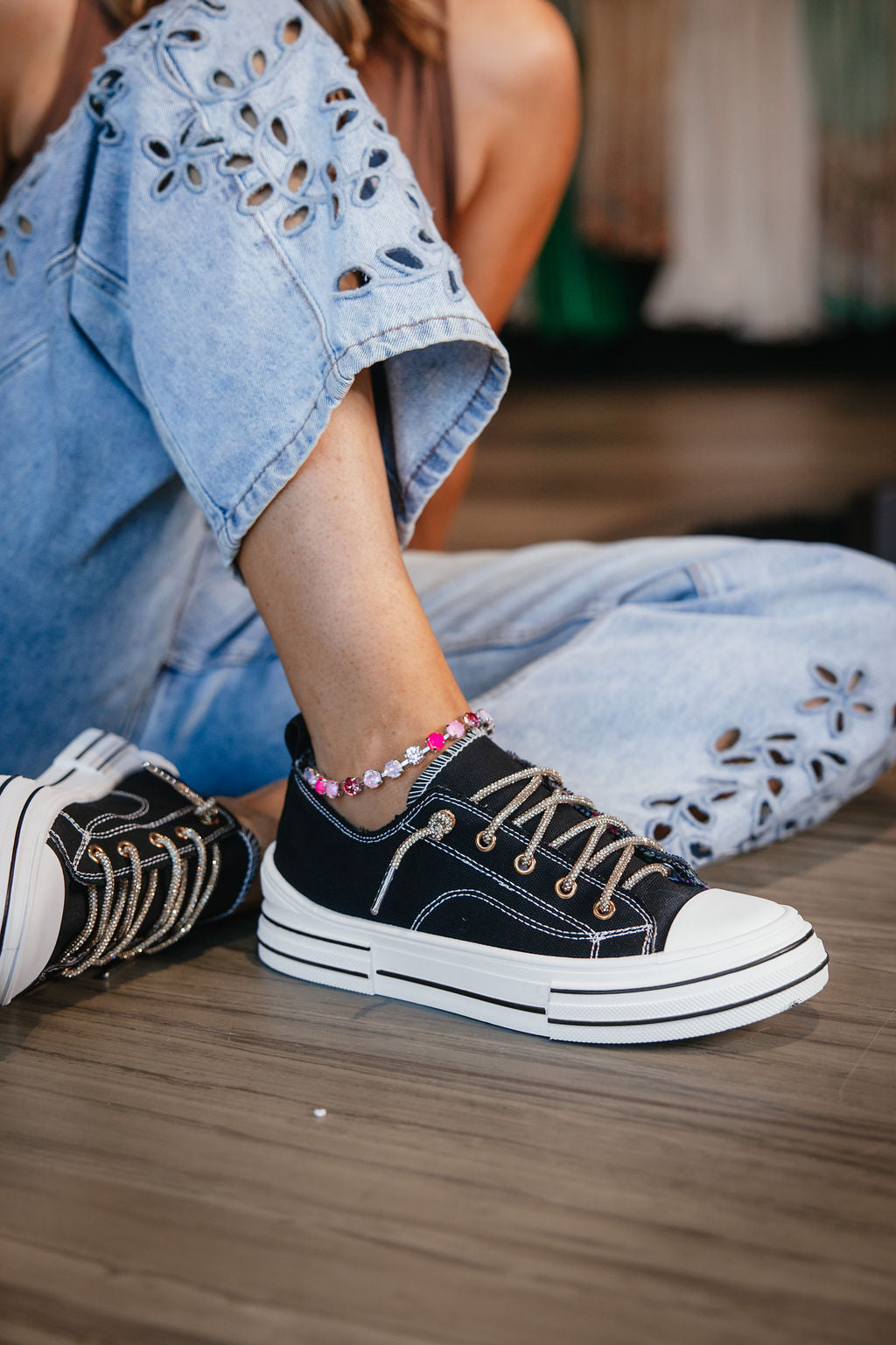 Very G Black Aman Gold Sneakers