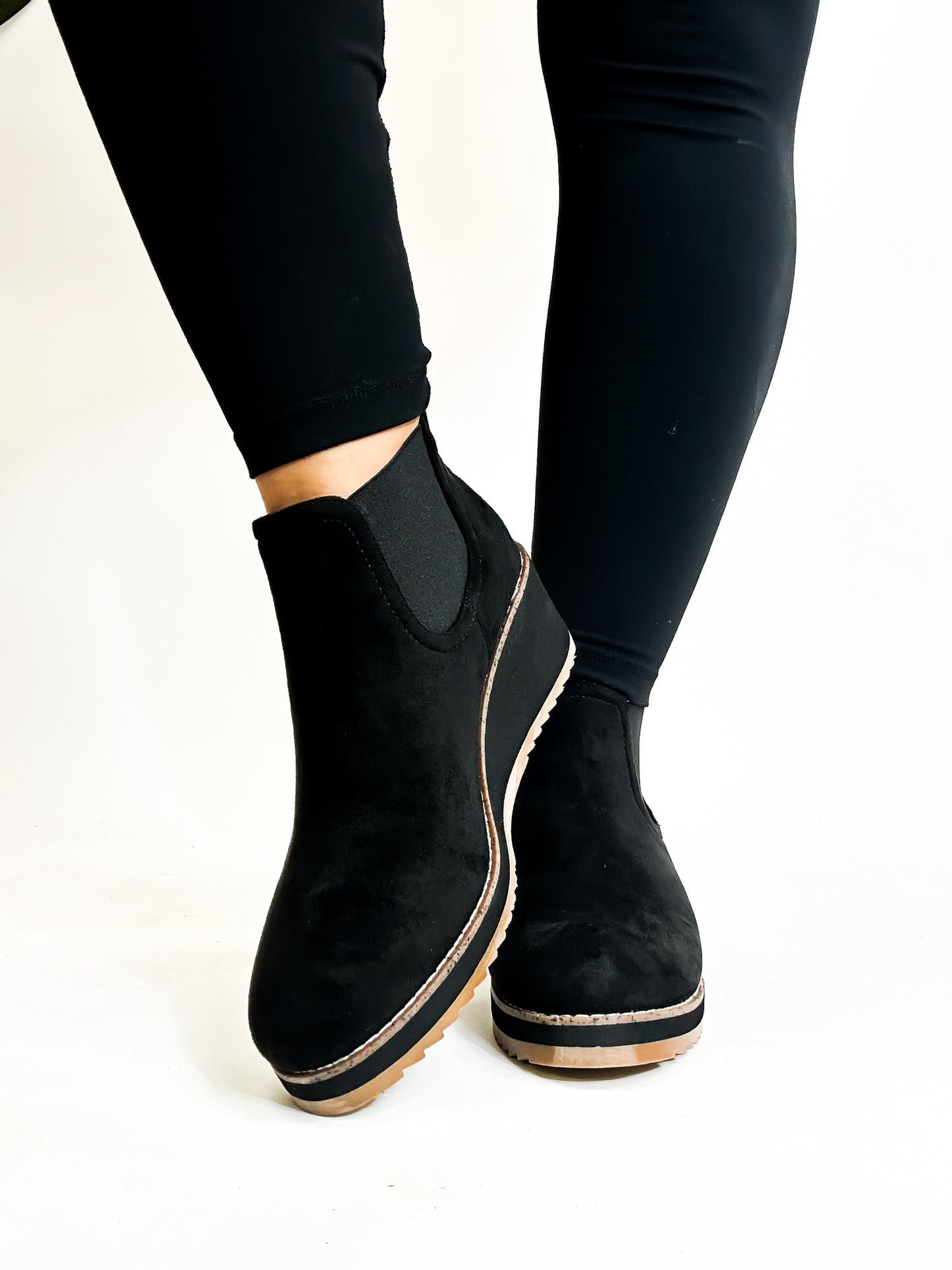 Bottines en daim synthétique noir Love You a Latte de Corky