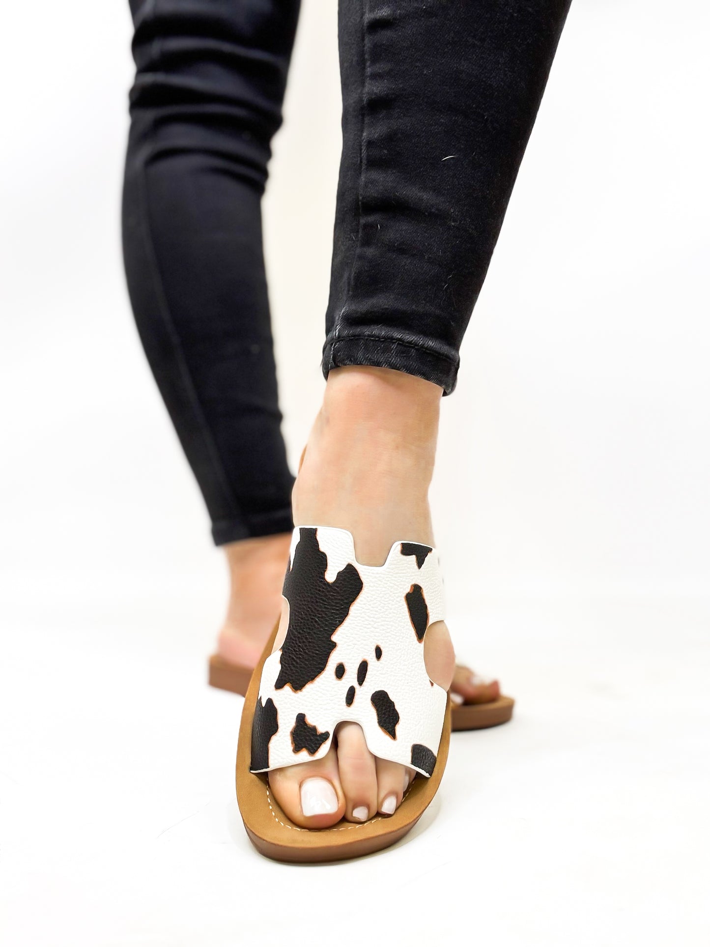 Corky's Cow Smooth Bogalusa Sandals