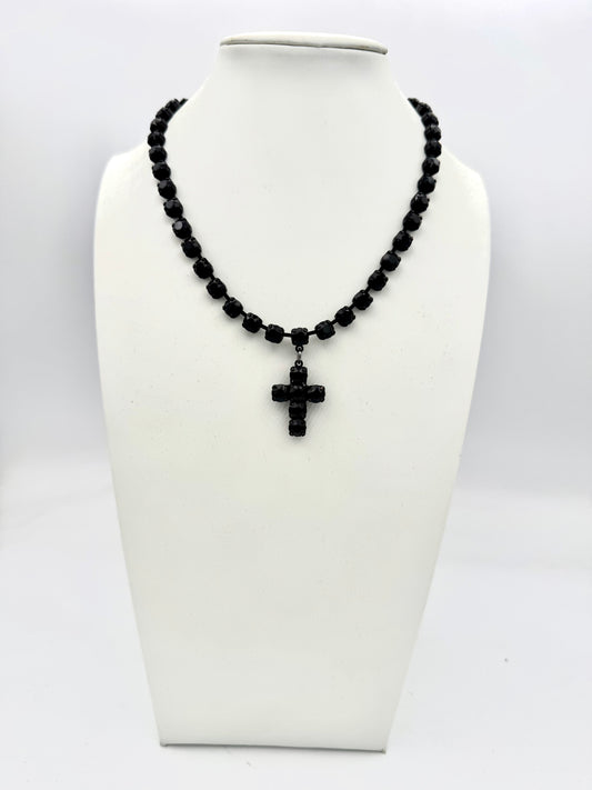 Tova Baby Donatella Necklace in Smutt Jet - FINAL SALE