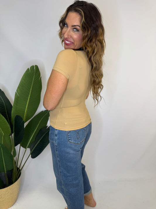 Slimm T-Shirt In Nude - Reg & Curvy