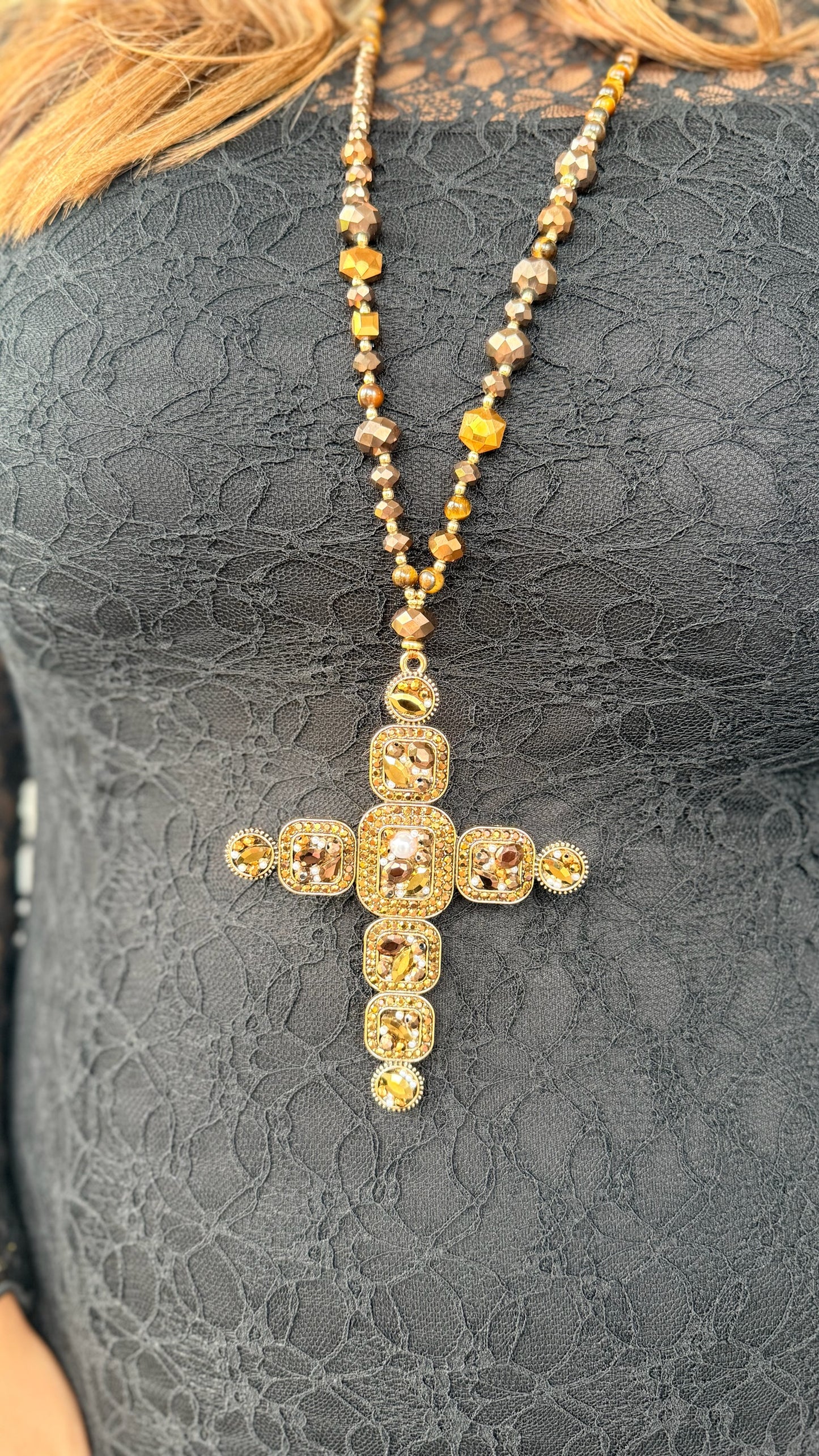 Statement Maker Necklace Set in Brown