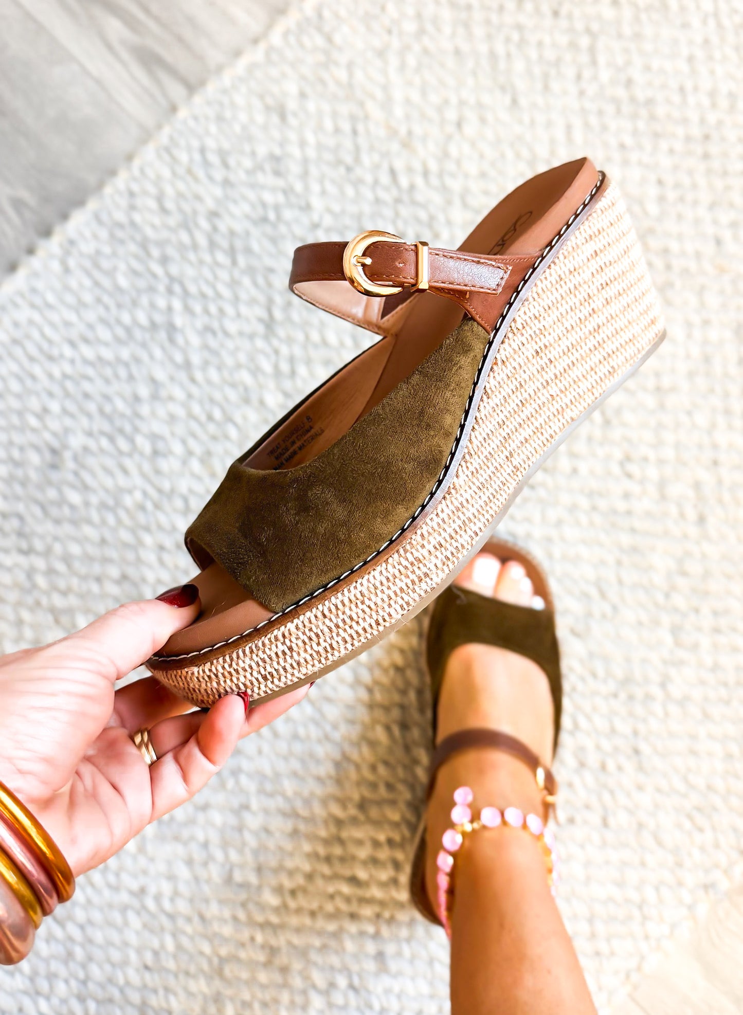 Corky's Moss Treat Yourself Wedges