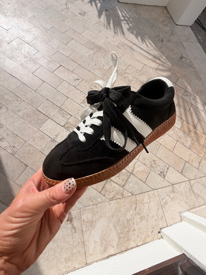 Corky's Black White Combo Heads Up Sneakers