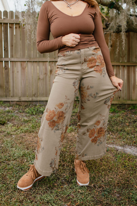 Vintage Finds Pants - Reg & Curvy