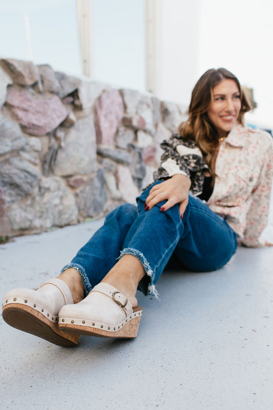 Corky's Ivory Who Knew Wedges