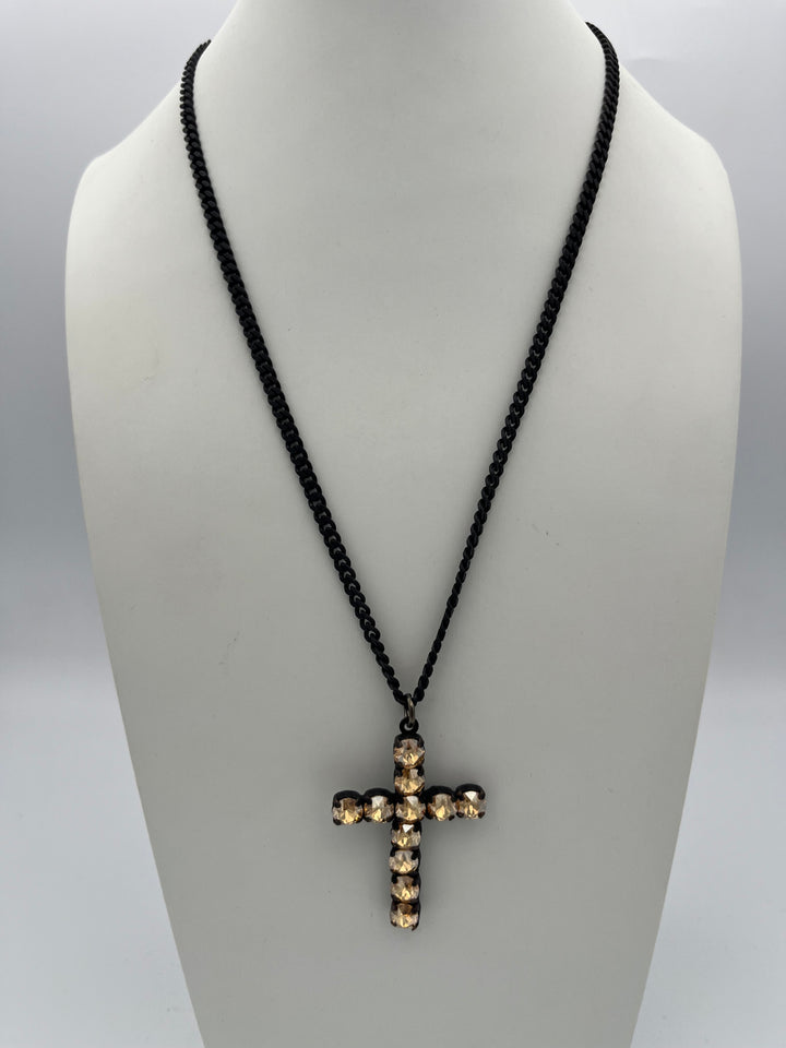 Tova Cross Necklace in Smutt Metallic Gold