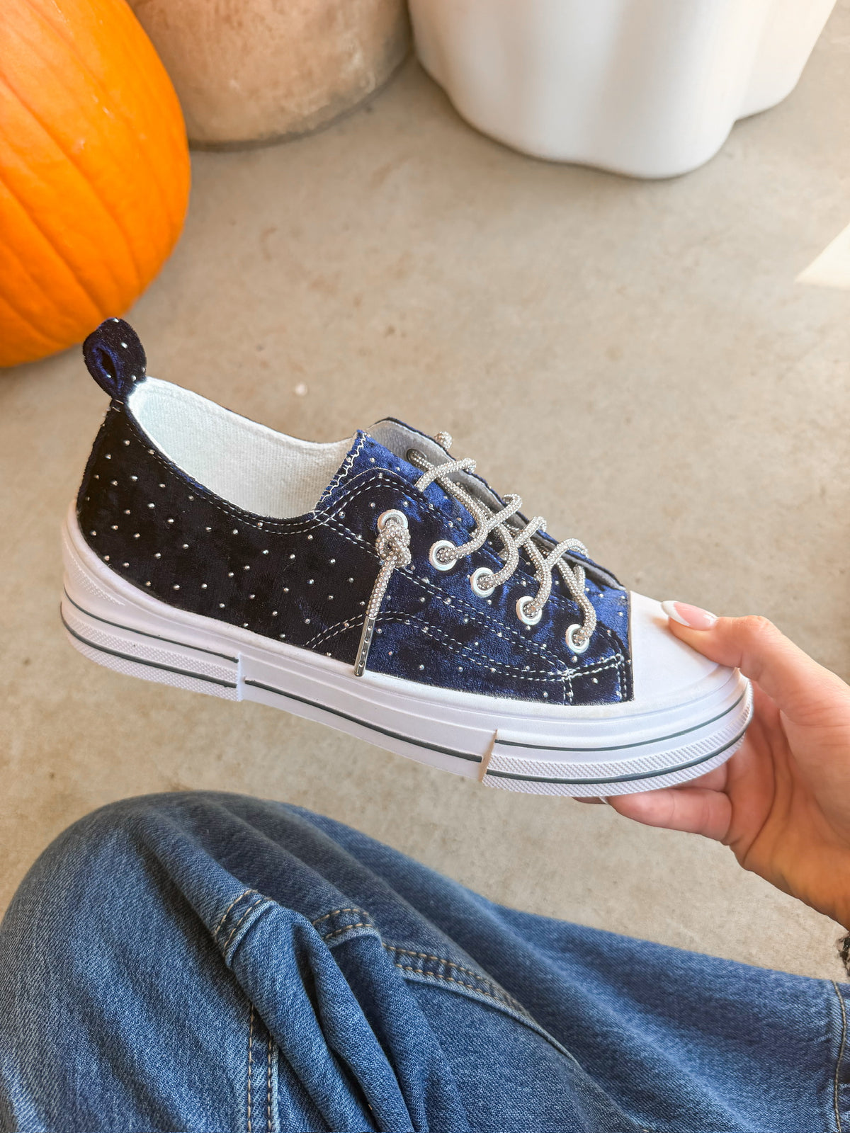 Very G Navy Aman Velvet 2 Sneakers