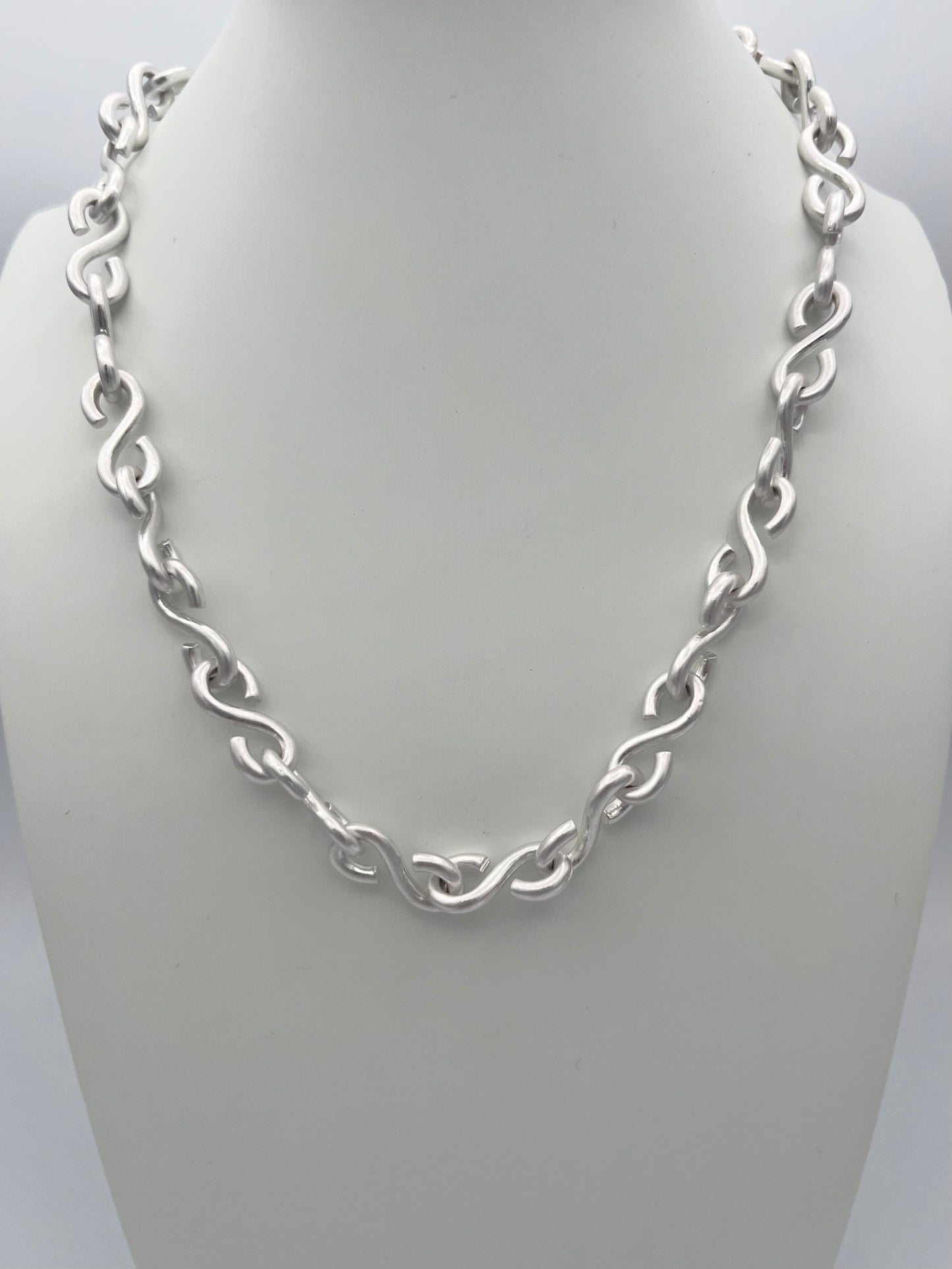 Rachyl Necklace in Silver