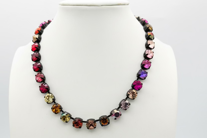 Tova Oakland Necklace In Smutt Flamingo Mix