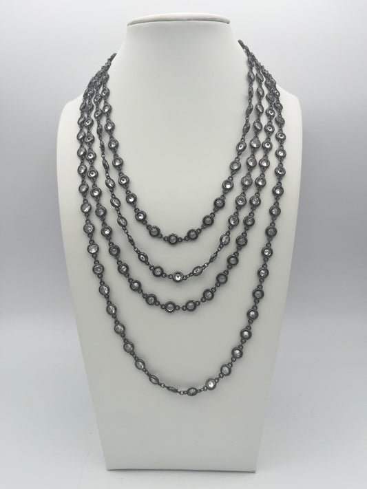 Prévente : Collier à fermoir magnétique Gunmetal Lexi