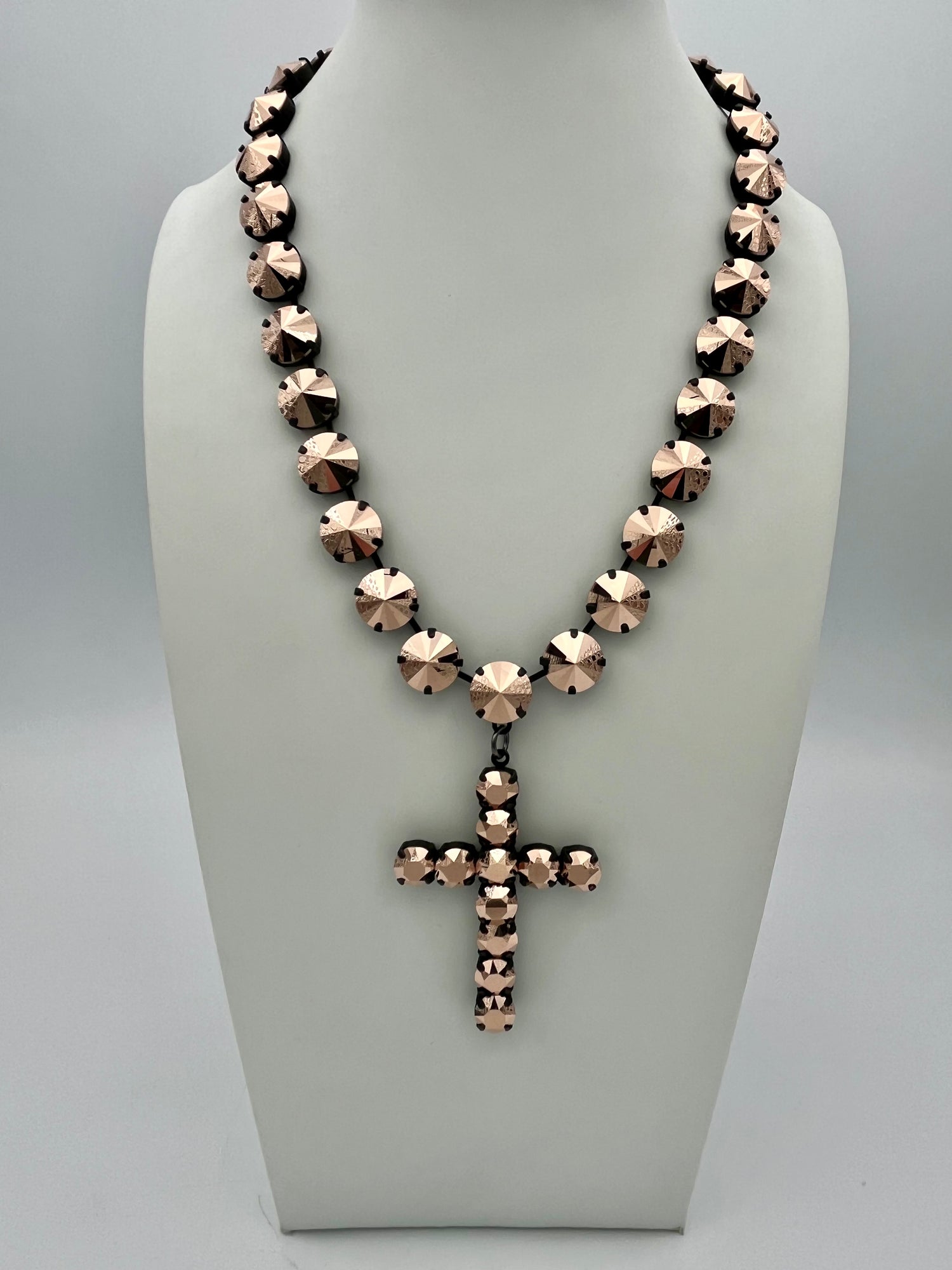 Tova Donatella Necklace in Smutt with Rose Gold Stones - FINAL SALE