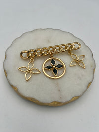 Brooch PC