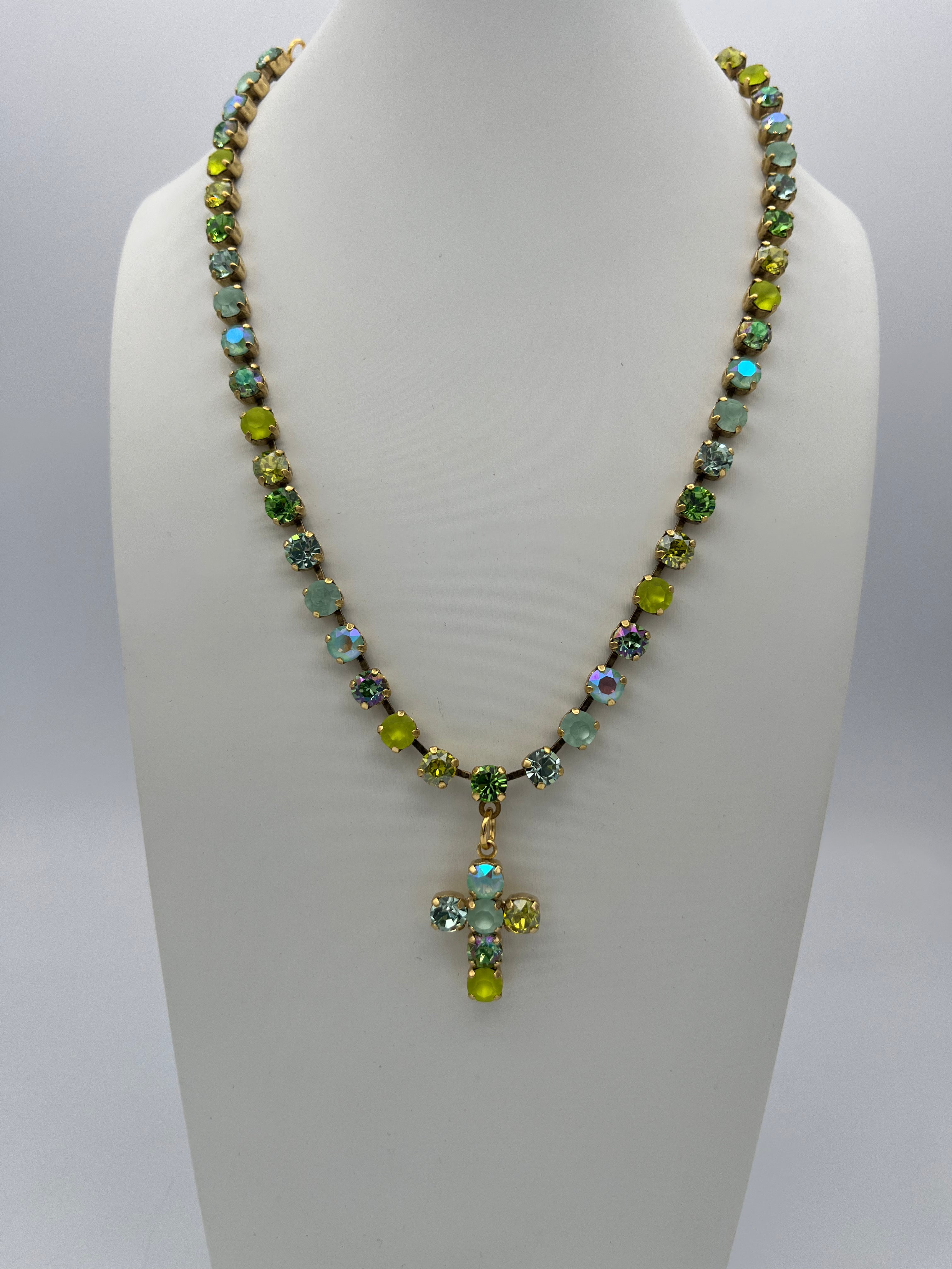 Baby Donatella Necklace in Mint Mix