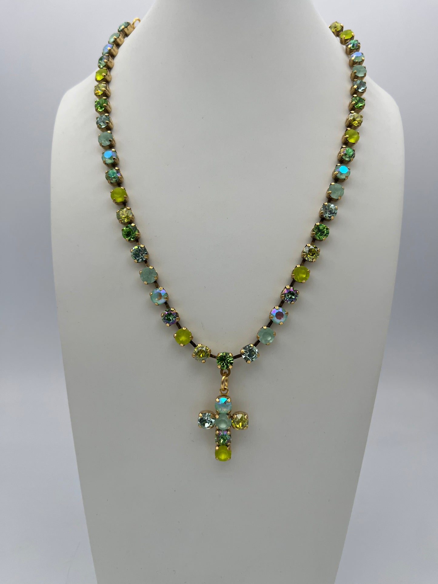 Baby Donatella Necklace in Mint Mix  - FINAL SALE