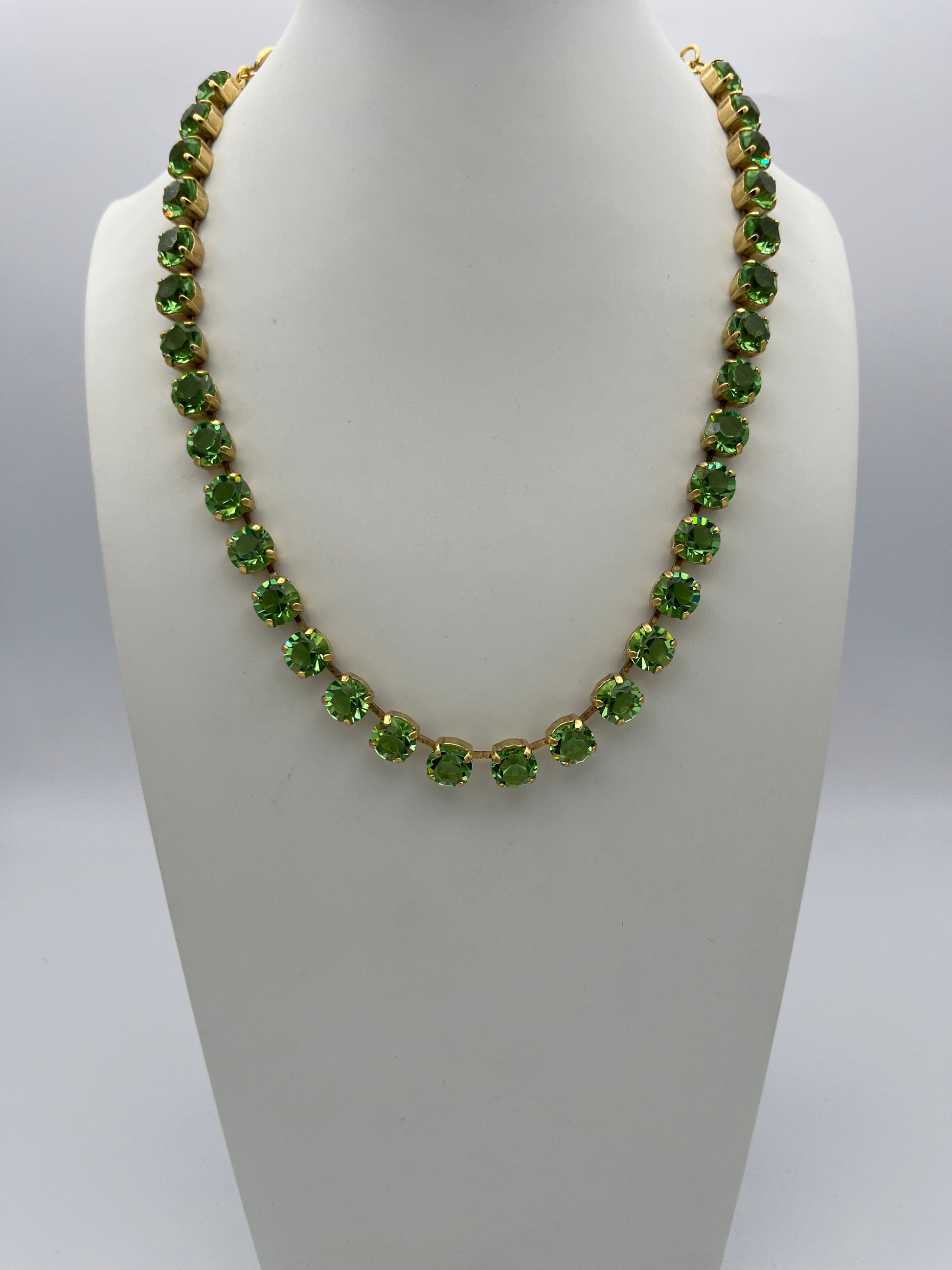 Tova Oakland Necklace in Peridot Unfoiled