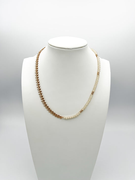 Joleen Necklace In White