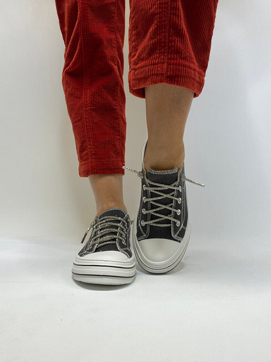 Very G Black Sparkle Aman Sneakers