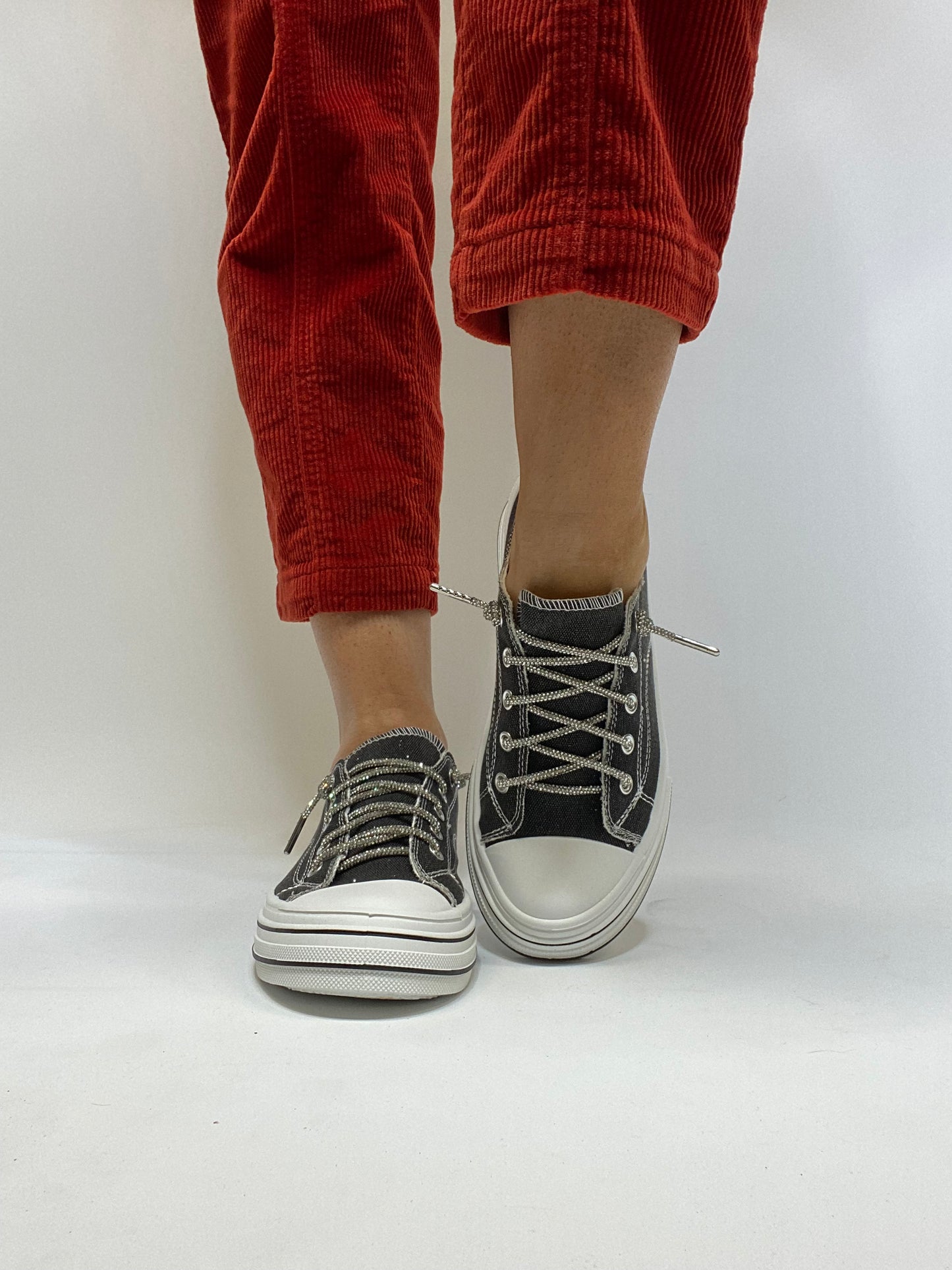 Very G Black Sparkle Aman Sneakers