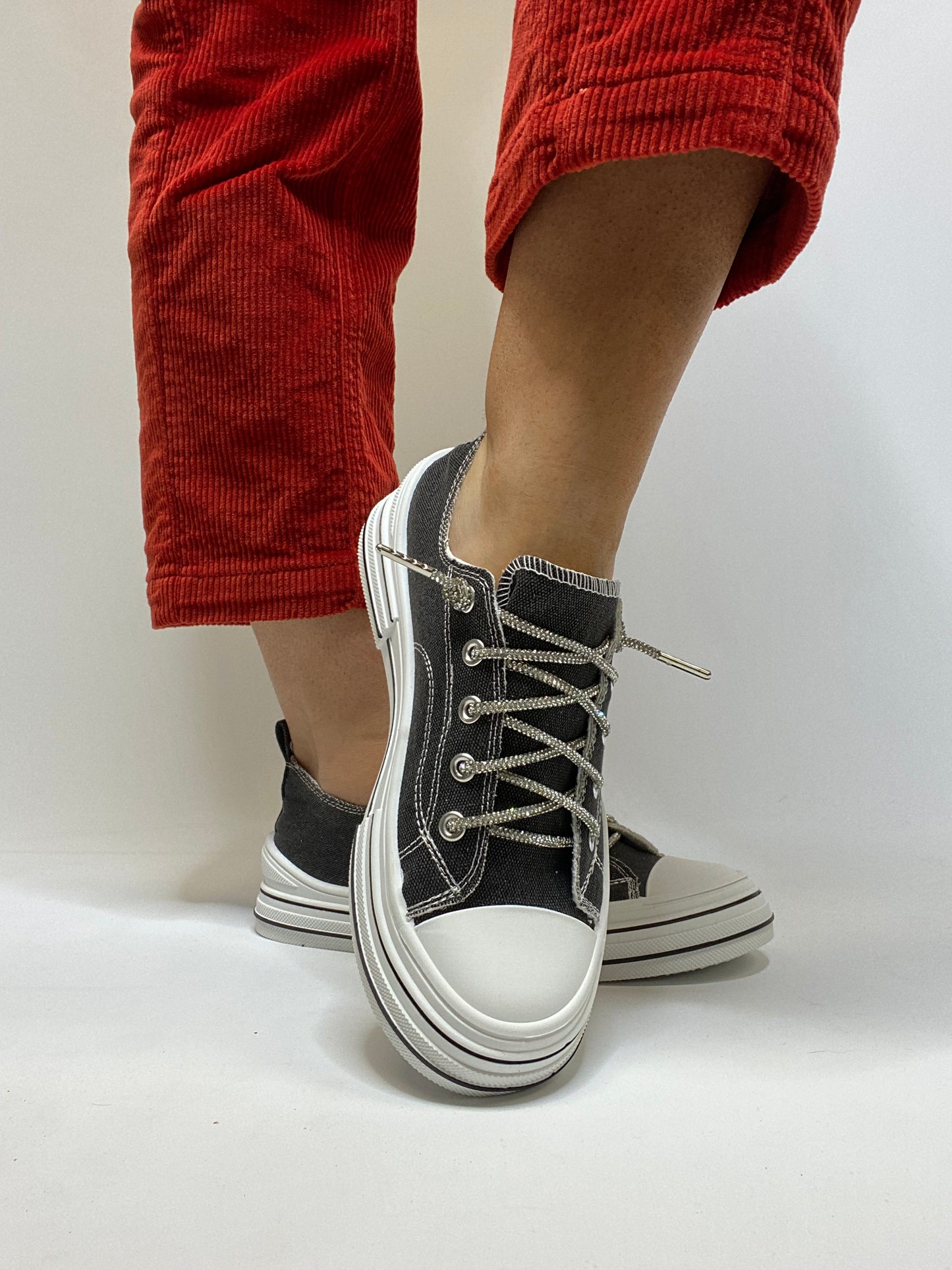 Very G Black Sparkle Aman Sneakers