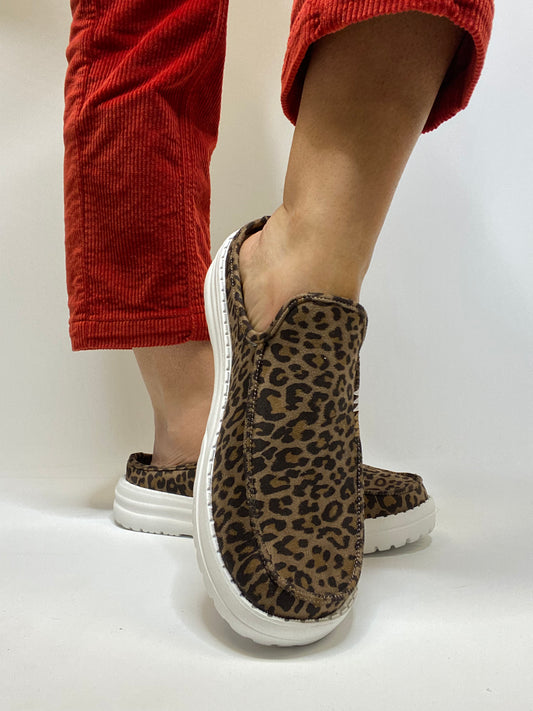 Very G Leopard Brisas Shoes