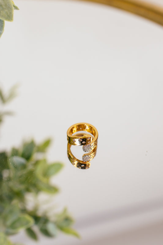 Swirl Scattered Pave Ring in Silver/Gold