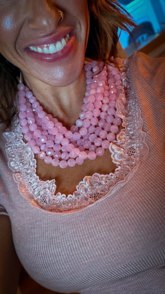 Beaded Necklace In Light Pink - Macoma Boutique310 Accessories/Jewelry