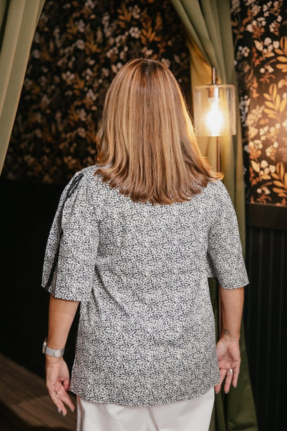 Boldy Beautiful Top - Reg & Curvy - Macoma Boutique100 Short Sleeve