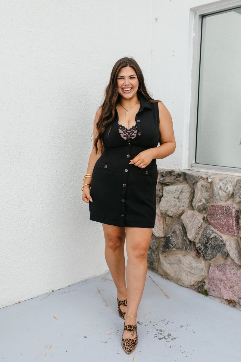 Buttoned Beauty Dress In Black - Macoma Boutique250 Dresses