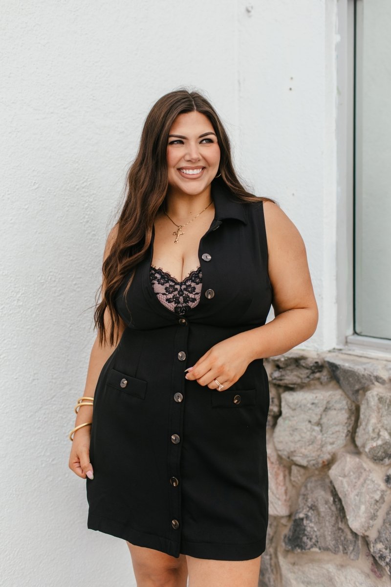 Buttoned Beauty Dress In Black - Macoma Boutique250 Dresses