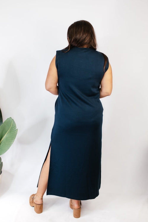 Chic & Simple Dress In Navy - Macoma Boutique250 Dresses